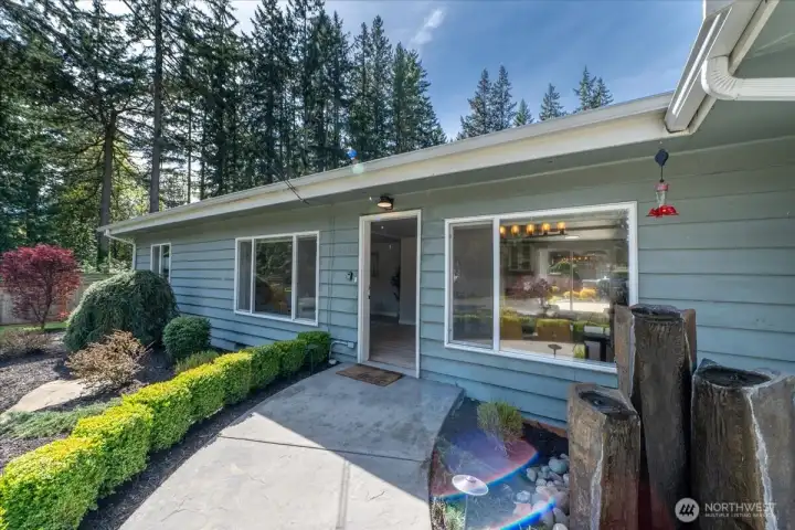 Entrance with water feature.