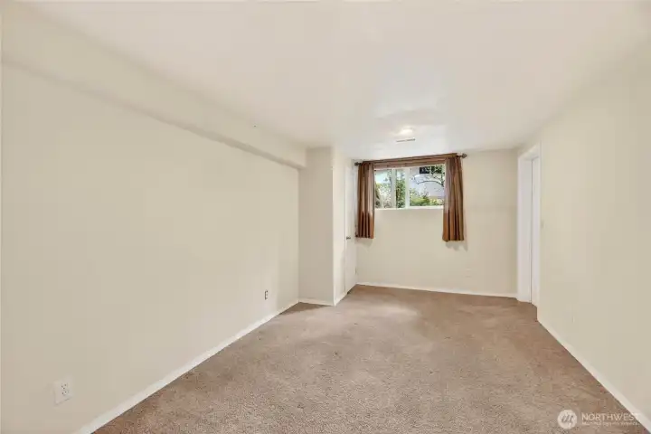BEDROOM  Closet / Window to side yard  Access from bathroom or 2nd bonus room  Closet with whole house water filtration system