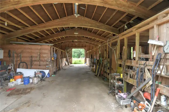 unique construction with clear span lam beams