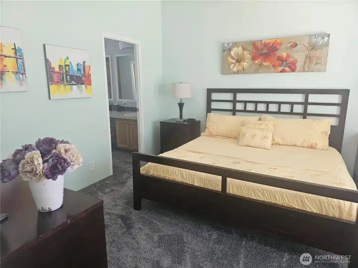 Spacious Primary bedroom features private 5-piece bath and walk-in closet. This well-appointed retreat offers a relaxing atmosphere. Spacious Primary bedroom features private 5-piece bath and walk-in closet. This well-appointed retreat offers a relaxing atmosphere.