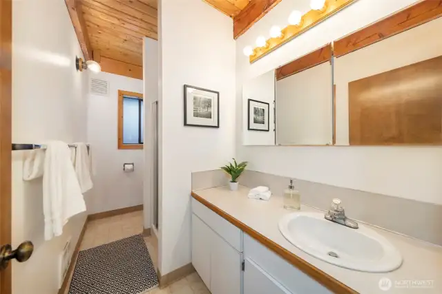 Main Floor Bathroom