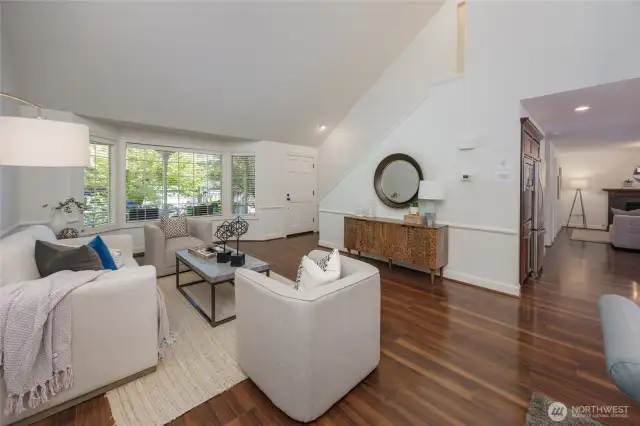 2 Story Vaulted Ceilings