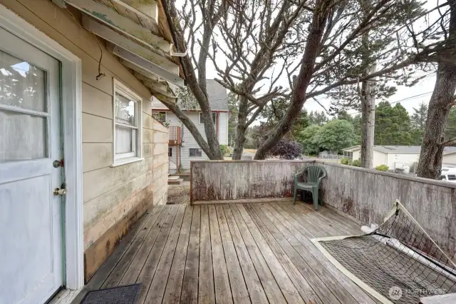 Front deck and main entrance