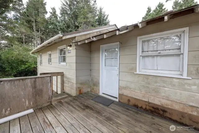 Front deck and main entrance