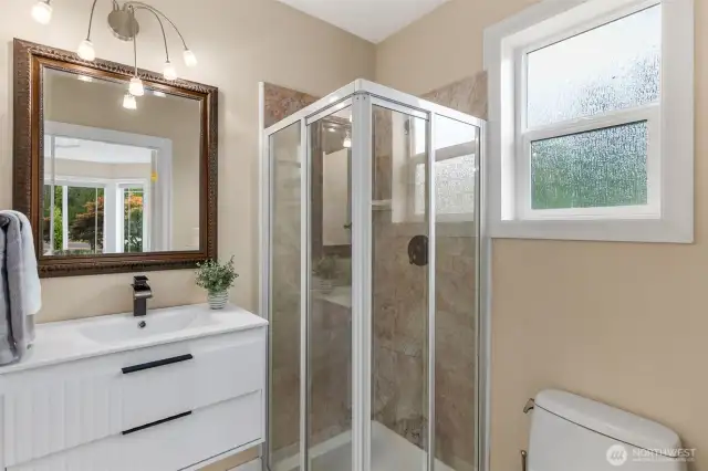3/4 bath of main level bedroom