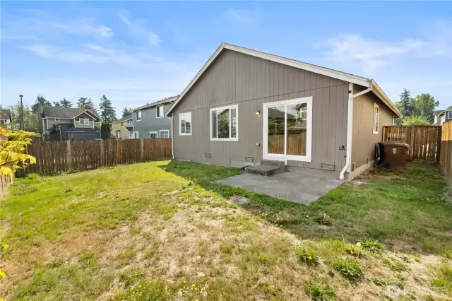 Spacious fully fenced backyard
