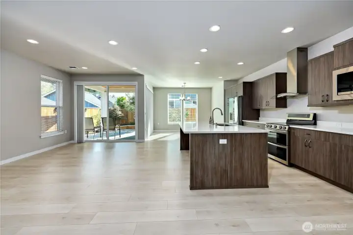 Frameless European Style Cabinetry