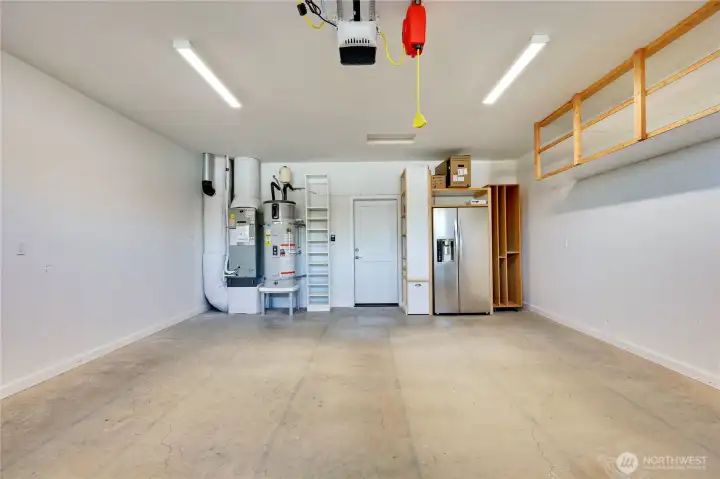 Tidy and clean with no-step entry
