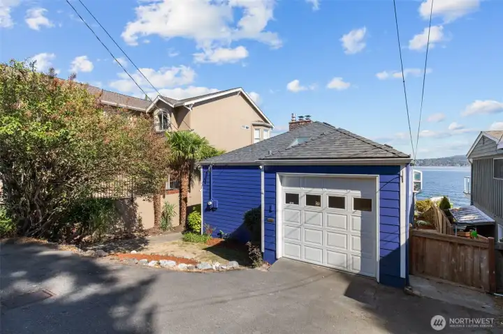 Spacious One Car Garage