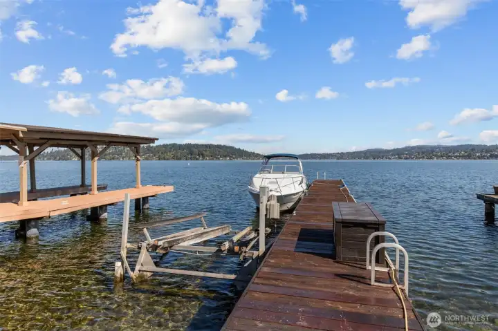 Dock