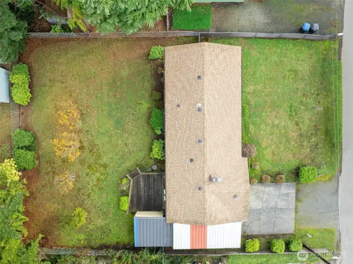 Roof is only a few years old