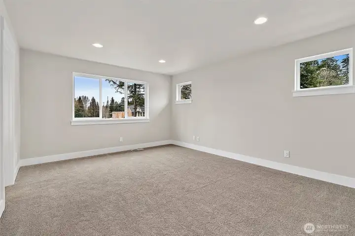 Photos are for representation purposes only.