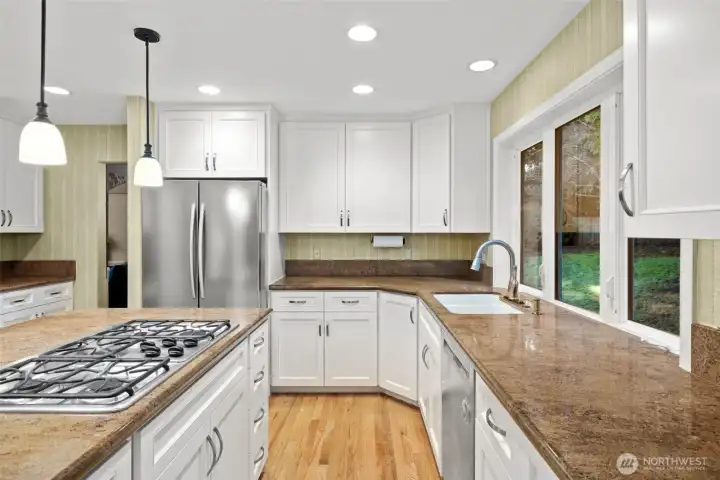 Slab granite with lots of room to create your favorite masterpieces!