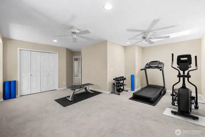 Large bedroom with flex space - Digitally Staged.