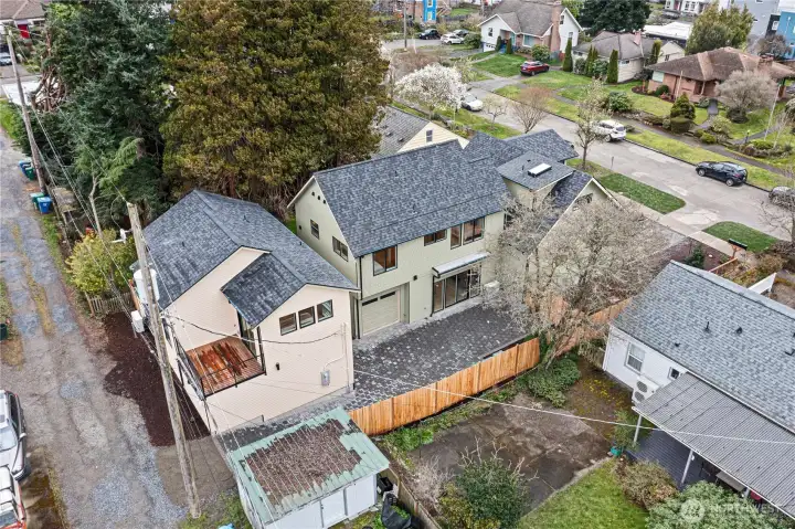 A beautifully built, detached, craftsman home in the perfect location - don't let this one slip by!