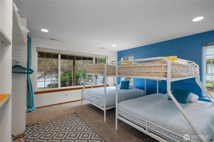 Bonus room - could sleep more for an Airbnb like photos show.