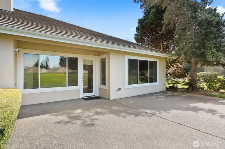 Patio with view of the golf course.