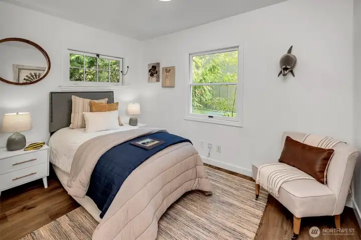 Main floor "treehouse" bedroom.