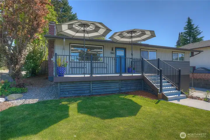 Easy Steps up onto the Newer Front Deck...