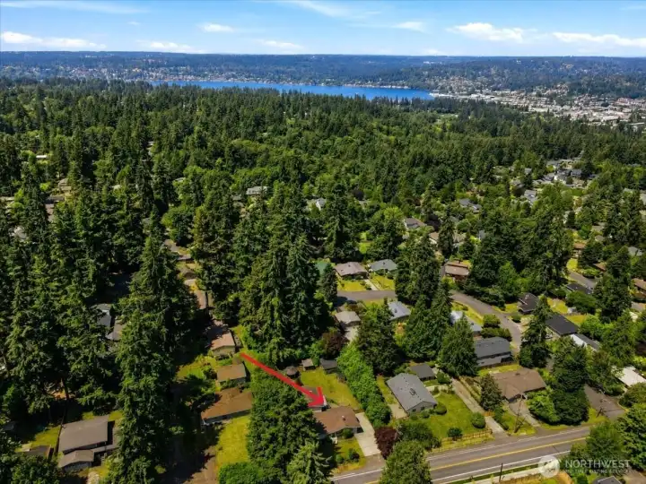 Minutes from Lake Washington and Juanita Beach.