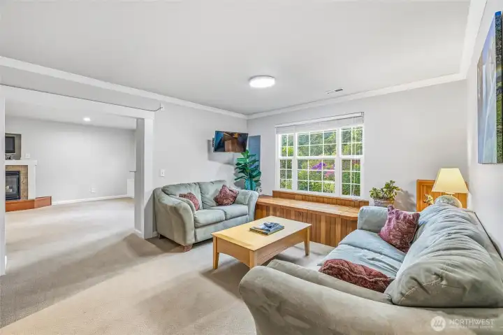 Multi-purpose Family room with endless possibilities. Multi-purpose Family room with endless possibilities.