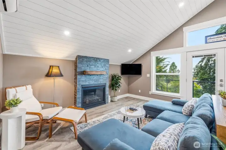 Modern ADU living room with scenic views and abundant light. Modern ADU living room with scenic views and abundant light.