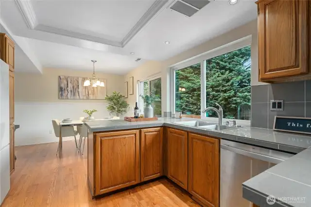 Kitchen w/ Eating Area