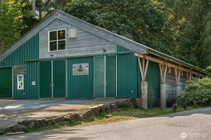 Modern facility supports the winning rowing teams.
