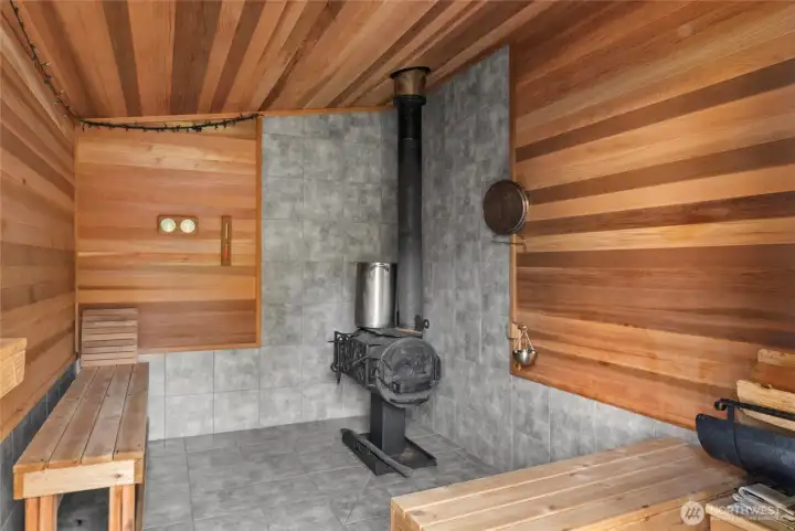 Amazing wood-fired sauna!