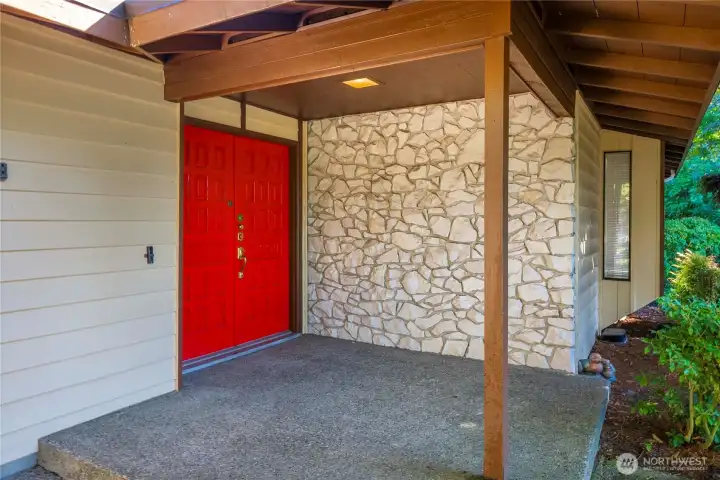 Bold front entrance makes a statement!