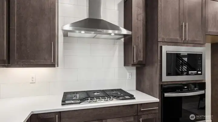 Photos are for representation only.  Features, colors and selections may differ from photograph. See site agent for details.