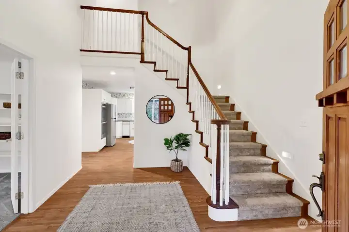 Beautiful open entrway