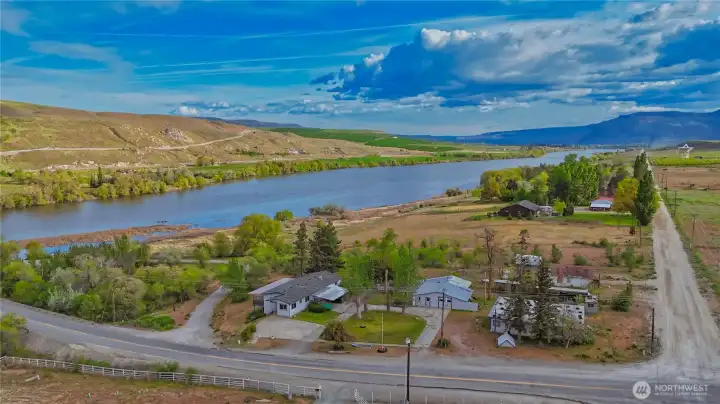 Welcome to 284 Monse Bridge Rd, Brewster WA