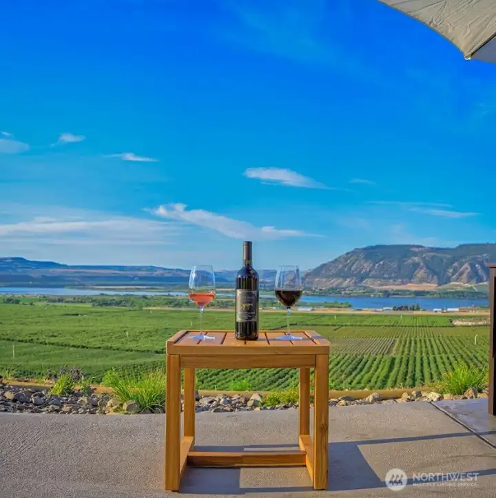Relax with some wine & food and Columbia River views at Lone Point Cellars just 8 miles away