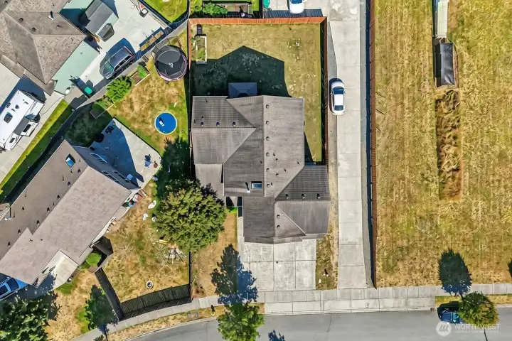 Fully fenced back yard