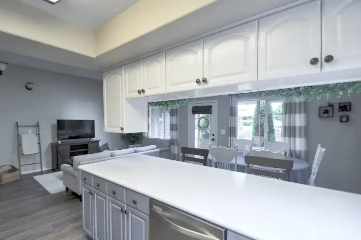 ...and countertop space galore. ...and countertop space galore.