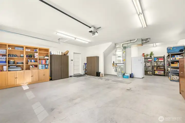 Oversized 2 car garage Oversized 2 car garage
