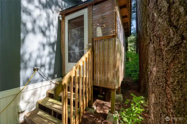 Stairs to back enclosed deck