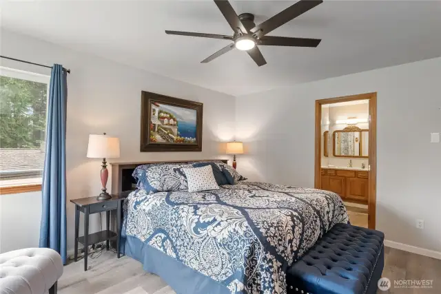 Another view of the primary bedroom