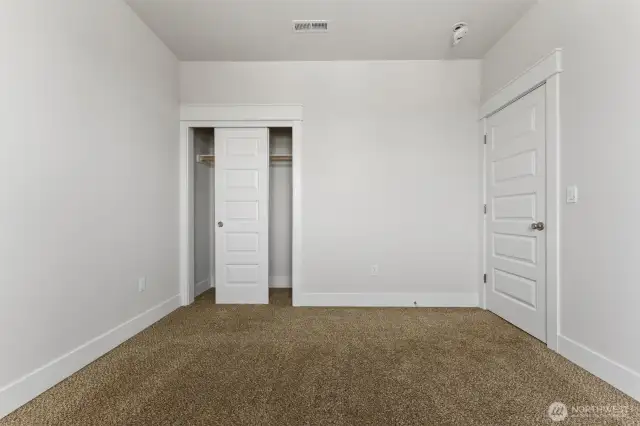 4th bedroom facing street