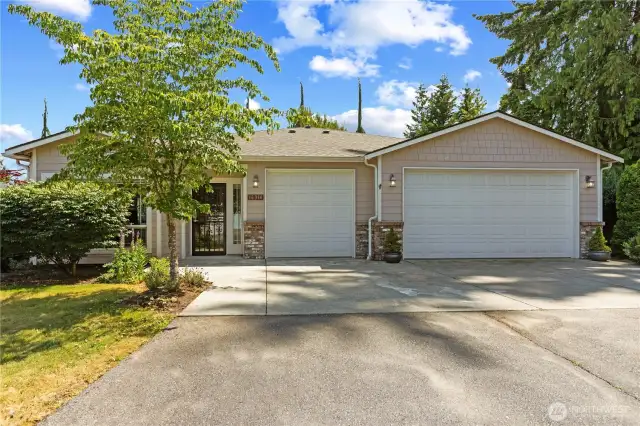 Beautiful home at the end of a private dead-end street. Spacious 3-car garage and extra large driveway provide plenty of parking.