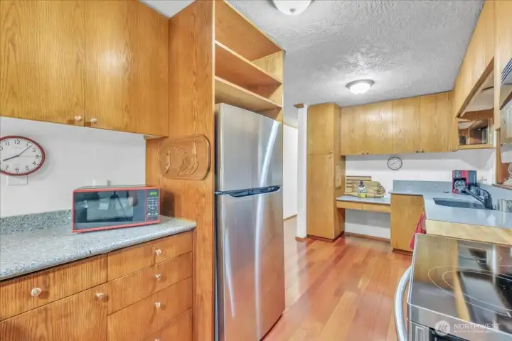 Spacious kitchen.