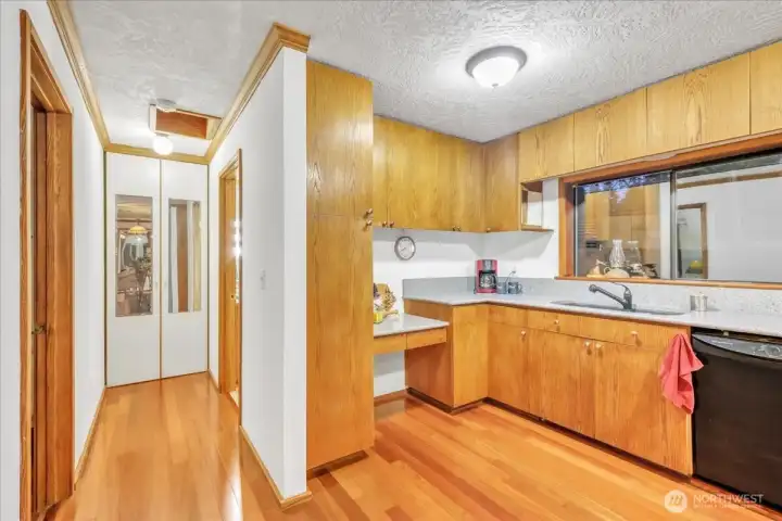 Plenty of cabinet space.