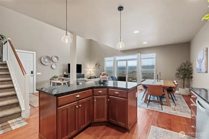 Love the island with plenty of room for 3-4 stools.