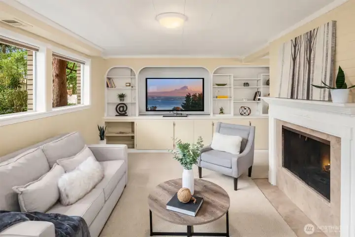 Family Room Overlooking Front Yard