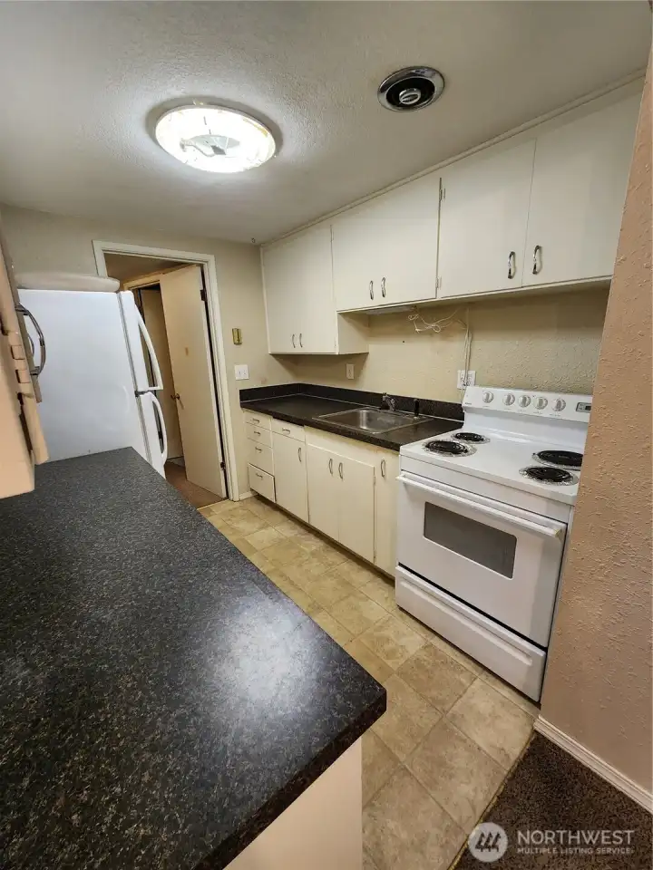 2nd unit kitchen