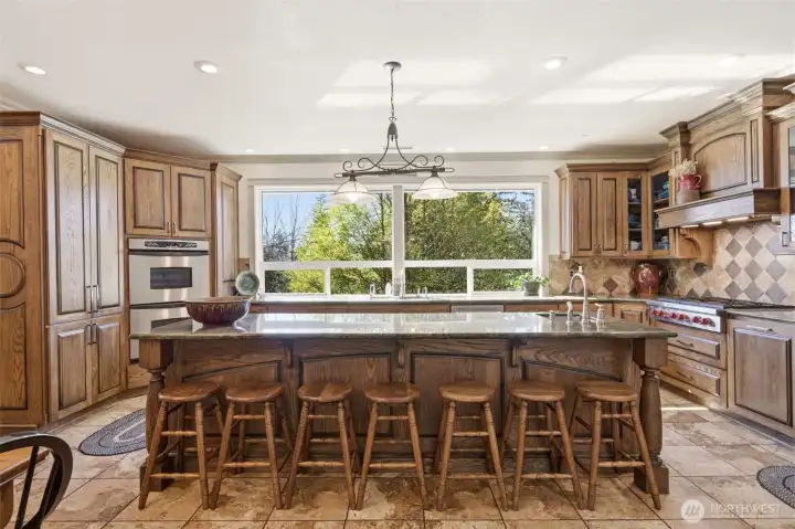 Kitchen - Breakfast Bar