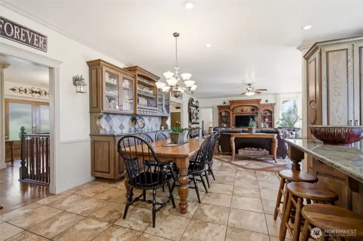 Kitchen - Eating Area
