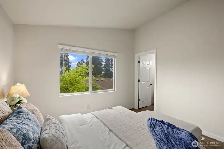 Upstairs primary bedroom