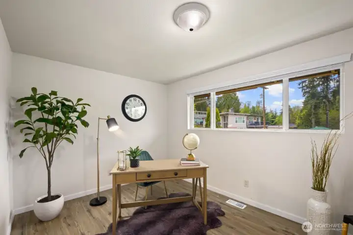 Upstairs office/bedroom